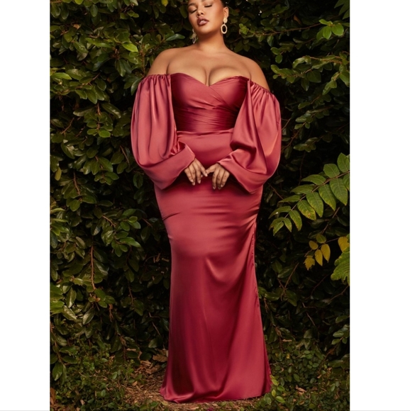 Sage Long Sleeve Off The Shoulder Soft Satin Fitted Dress - Picture 4 of 14